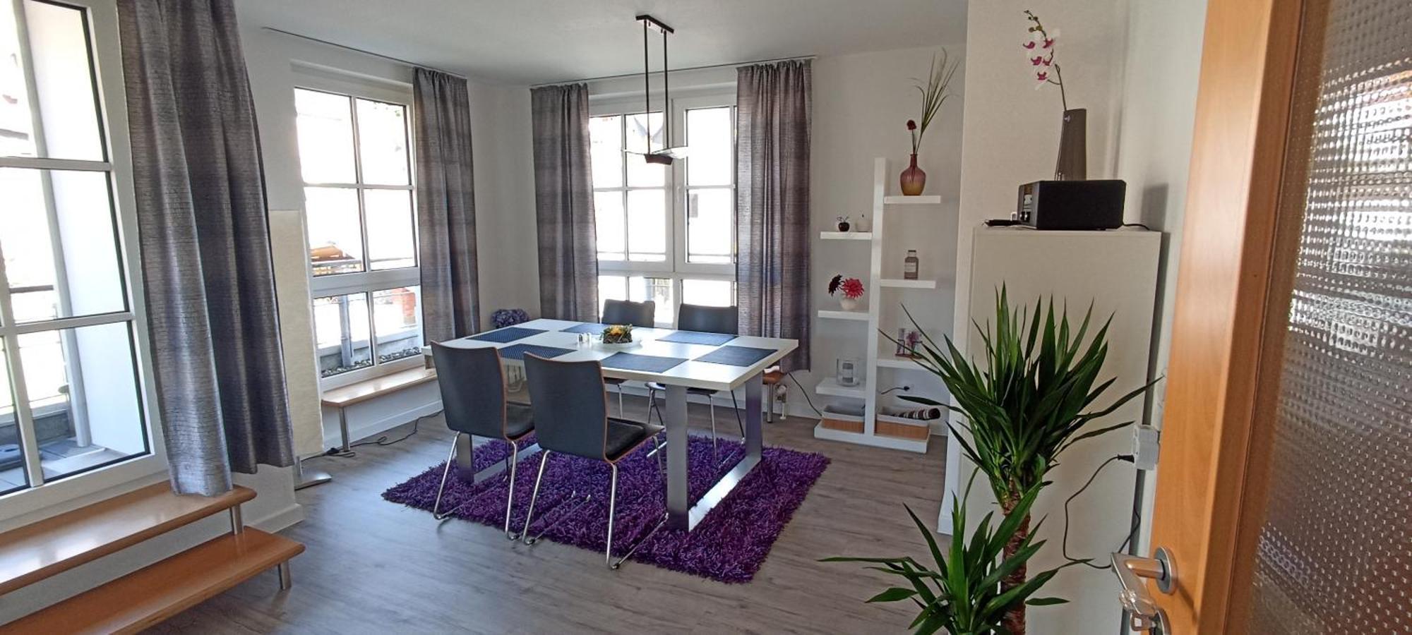 Grosszuegiges Helles Penthouse -Komplette Etage- Mit Balkon Und Stellplatz In Ruhiger Lage 库姆巴赫 外观 照片
