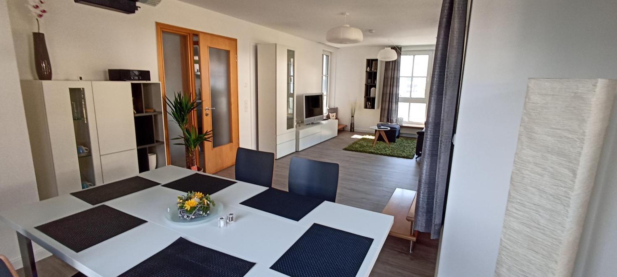 Grosszuegiges Helles Penthouse -Komplette Etage- Mit Balkon Und Stellplatz In Ruhiger Lage 库姆巴赫 外观 照片