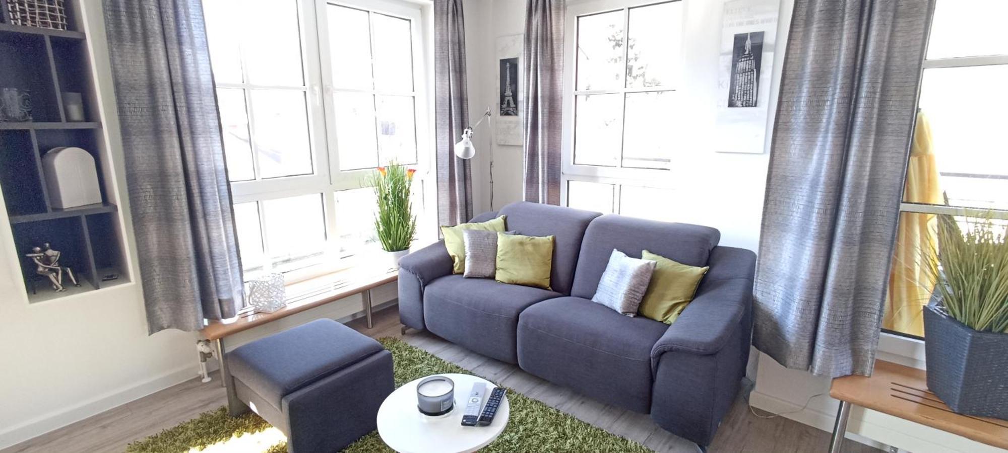 Grosszuegiges Helles Penthouse -Komplette Etage- Mit Balkon Und Stellplatz In Ruhiger Lage 库姆巴赫 外观 照片