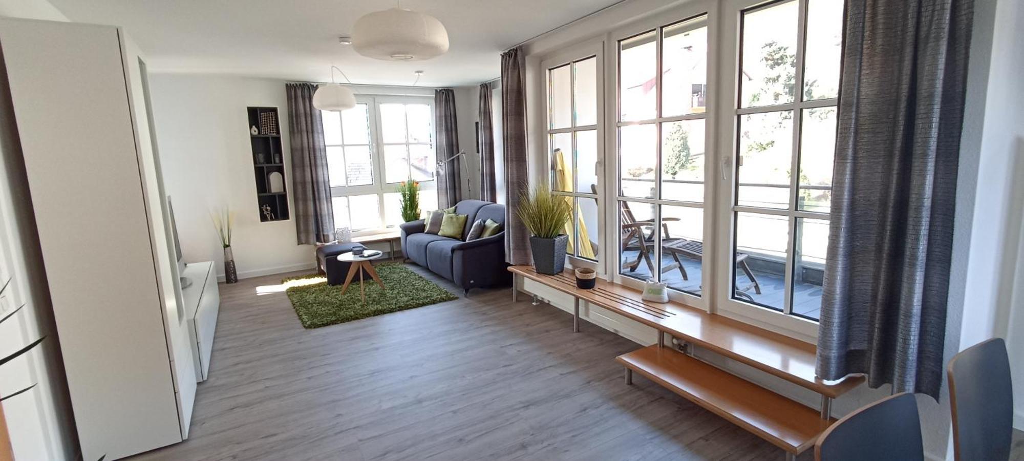 Grosszuegiges Helles Penthouse -Komplette Etage- Mit Balkon Und Stellplatz In Ruhiger Lage 库姆巴赫 外观 照片