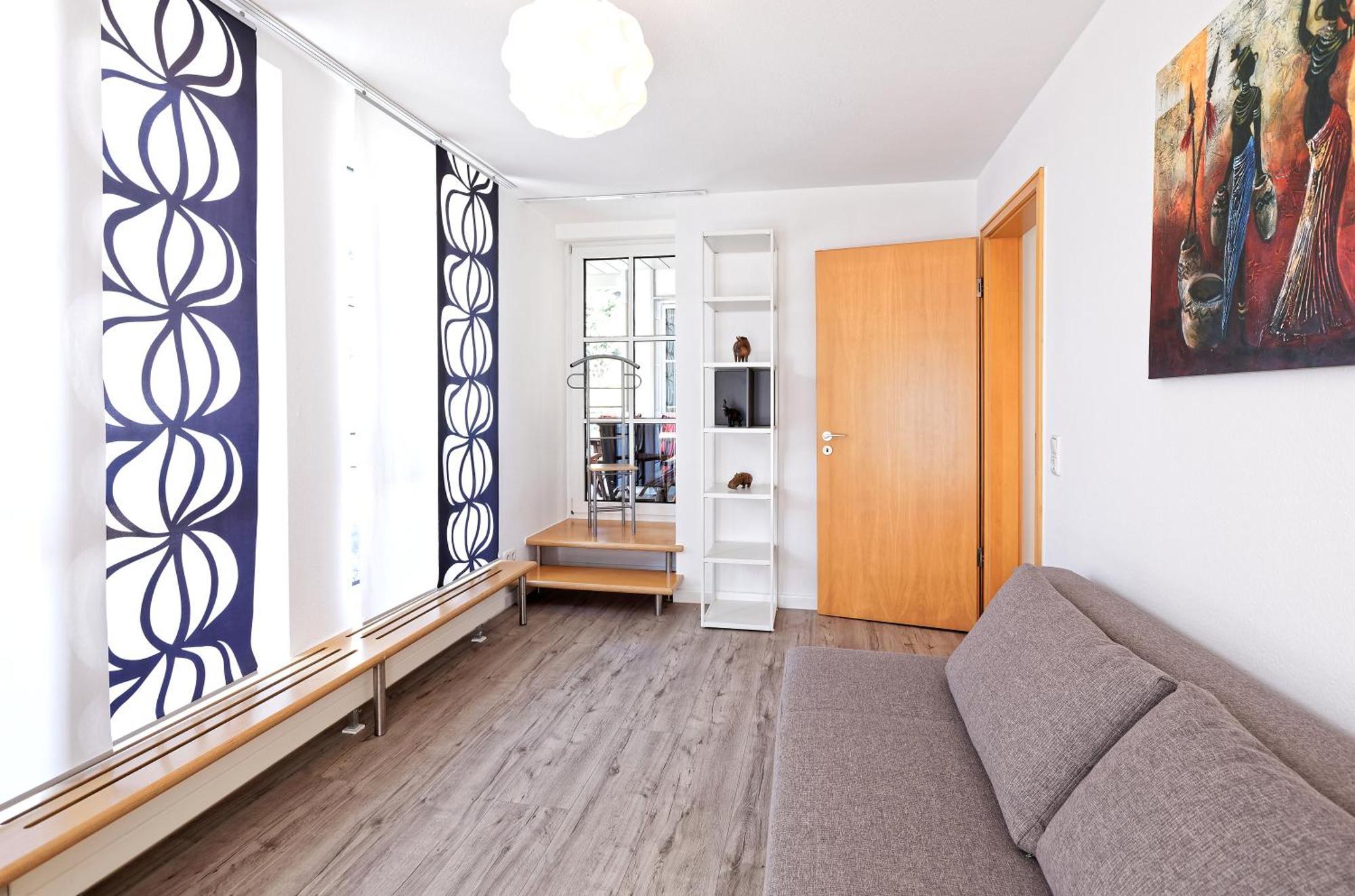Grosszuegiges Helles Penthouse -Komplette Etage- Mit Balkon Und Stellplatz In Ruhiger Lage 库姆巴赫 外观 照片