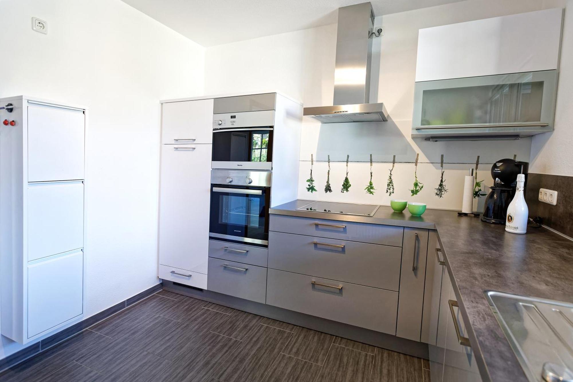 Grosszuegiges Helles Penthouse -Komplette Etage- Mit Balkon Und Stellplatz In Ruhiger Lage 库姆巴赫 外观 照片